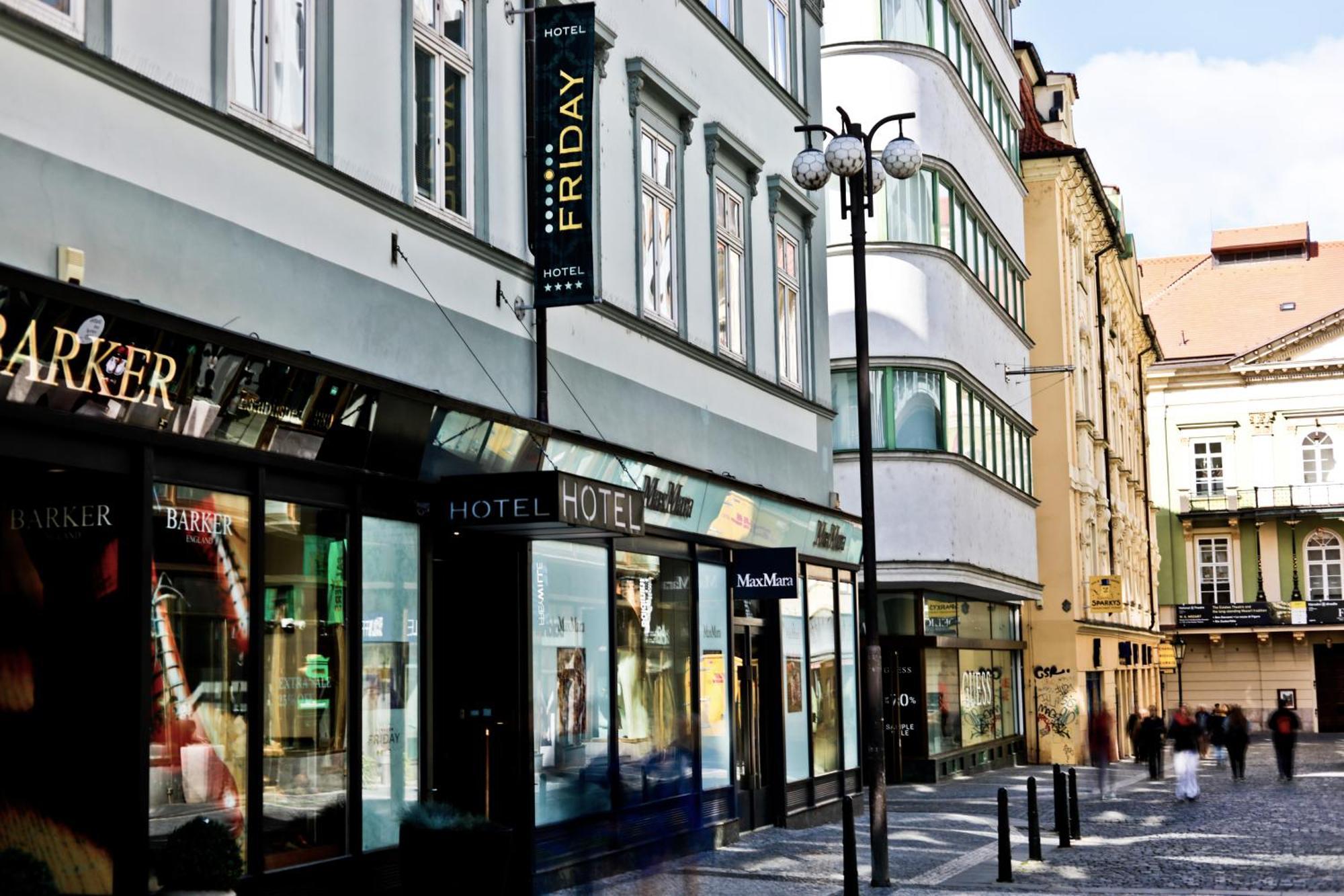 Friday Hotel, Prague